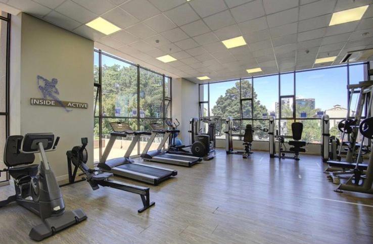 Sandton Skye Apartments ヨハネスブルグ エクステリア 写真