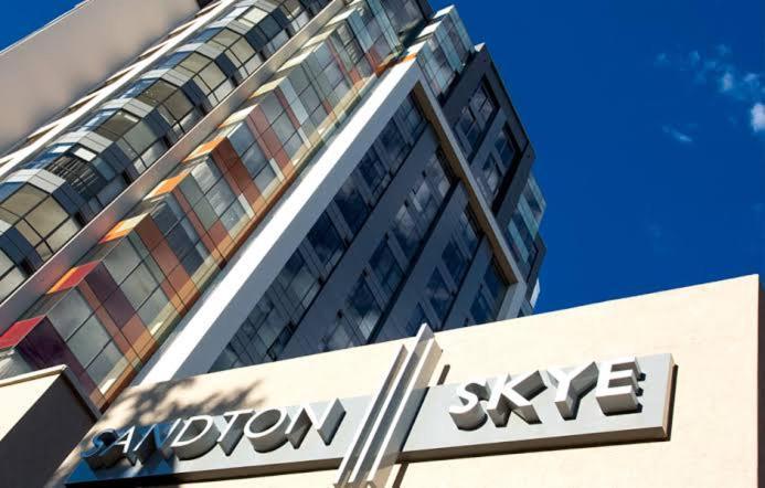 Sandton Skye Apartments ヨハネスブルグ エクステリア 写真