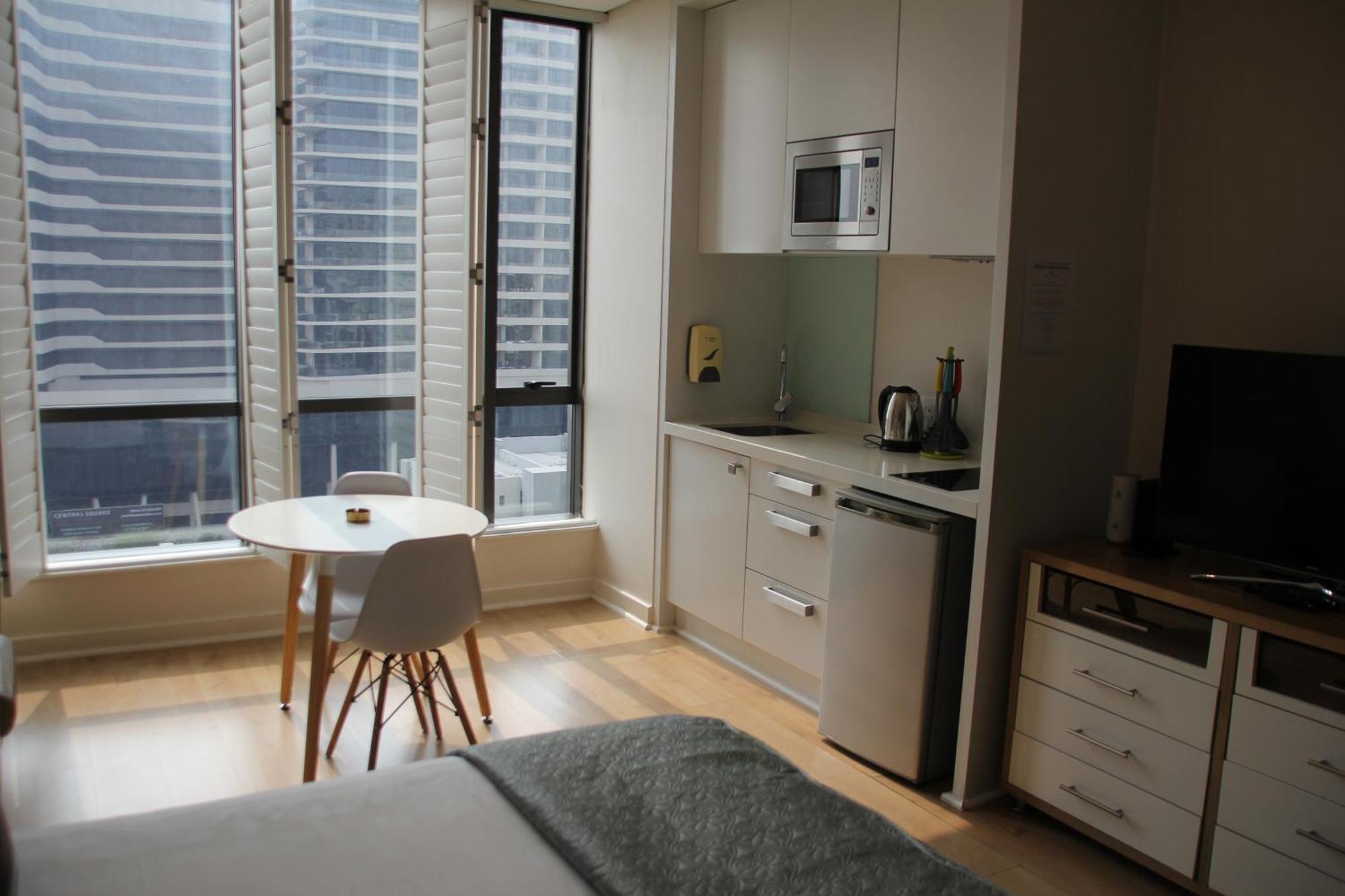 Sandton Skye Apartments ヨハネスブルグ エクステリア 写真